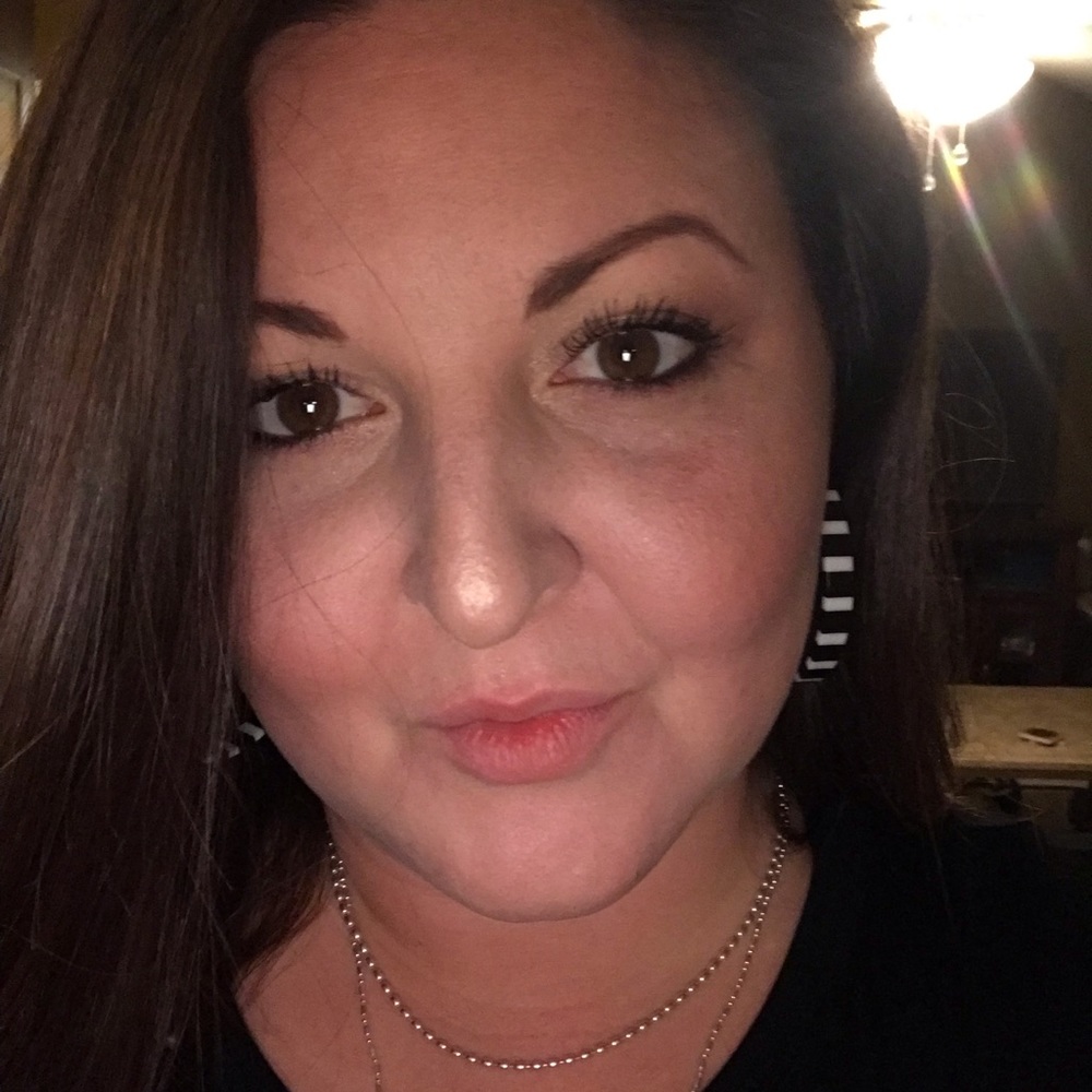 Meet your Posher, April